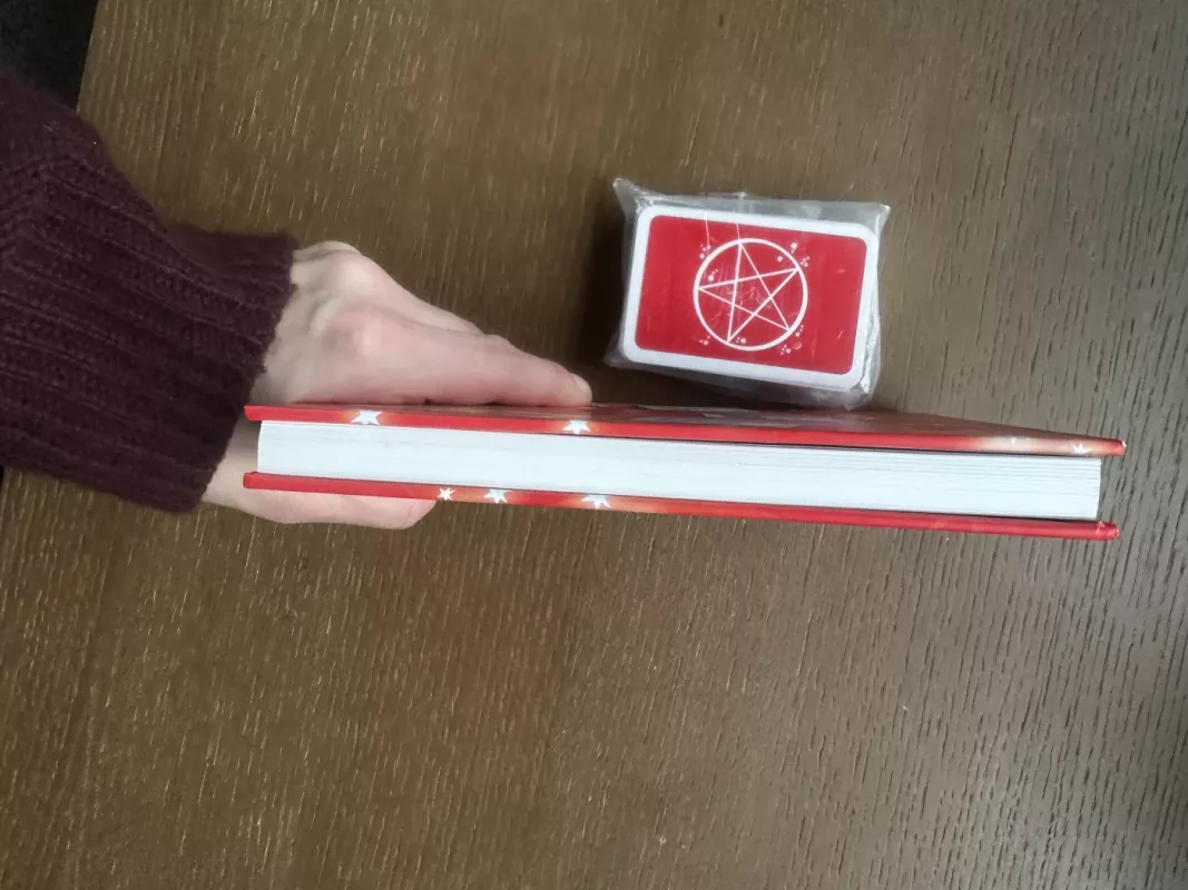 Taro Išmokite burti taro kortomis - Juliet Sharman-Burke, knyga 4