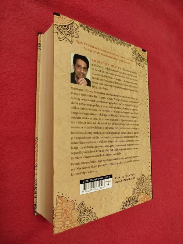 Trapi pusiausvyra - Mistry Rohinton, knyga 6