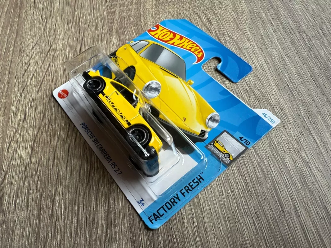 Porsche 911 Carrera RS 2.7 Hot Wheels - , namai ir interjeras 4