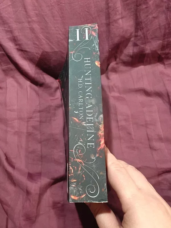 Hunting Adeline - H. D. Carlton, knyga 4