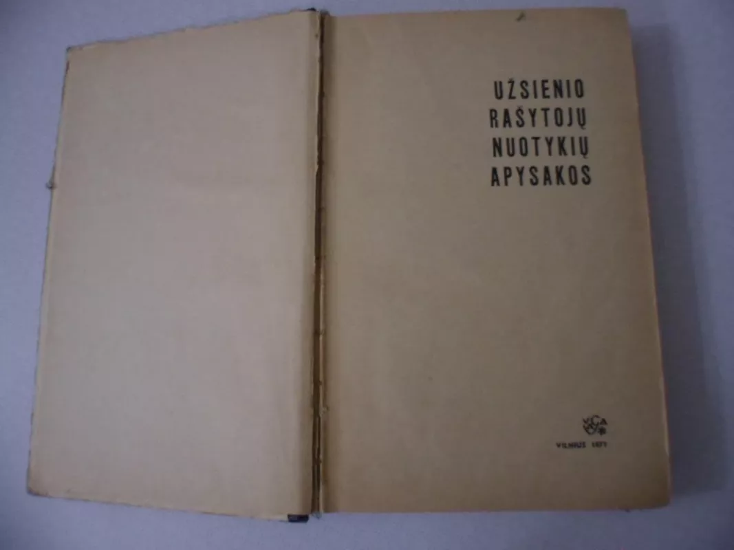 Užsienio rašytojų nuotykių apysakos - J. Matiašovskis, A.  Kristi, D.  Hemetas, knyga 3