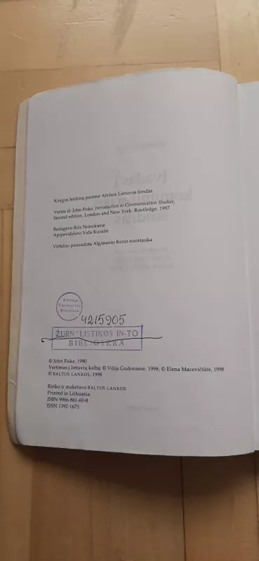 Įvadas į komunikacijos studijas - John Fiske, knyga 3