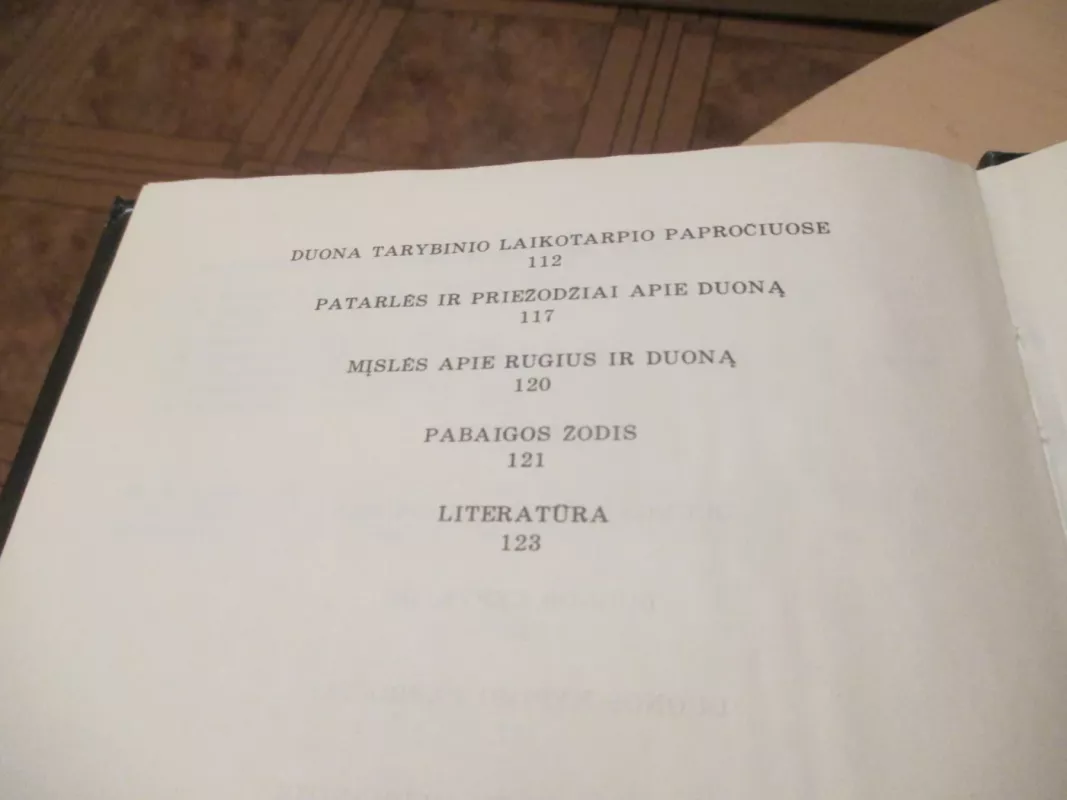 Duona lietuvių buityje ir papročiuose - Pranė Dundulienė, knyga 6