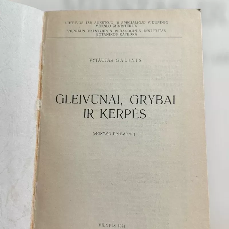 Gleivūnai, grybai ir kerpės - Vytautas Galinis, knyga 3
