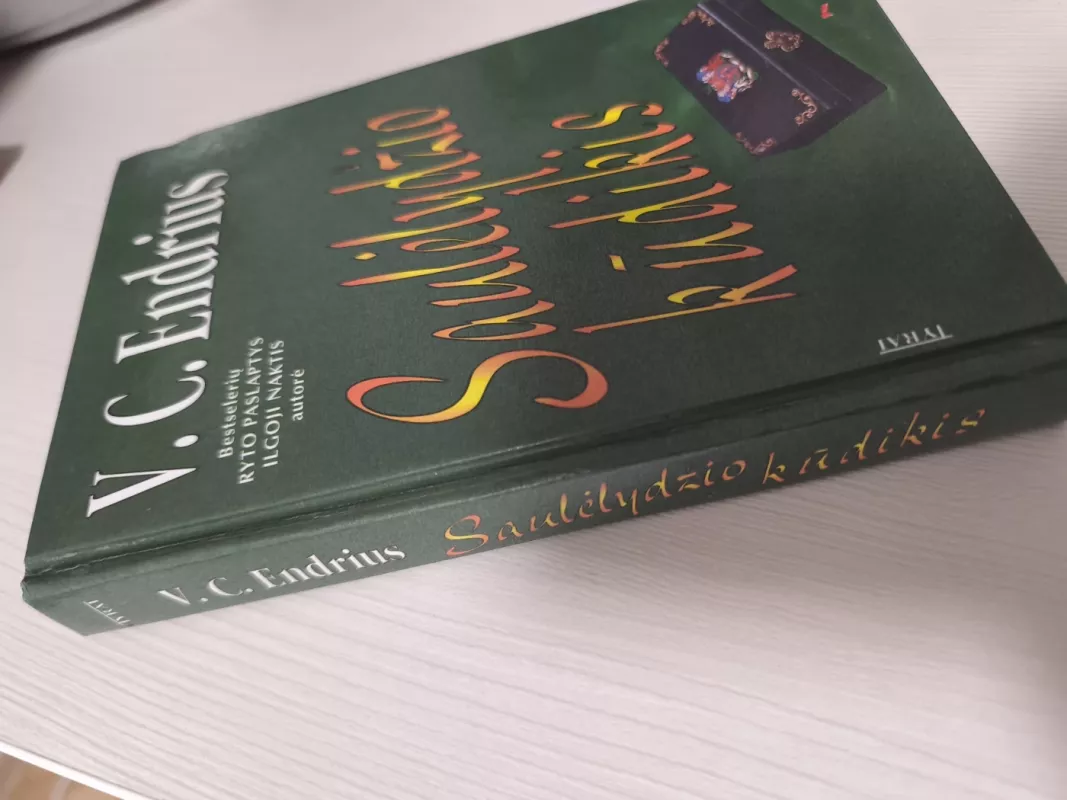 Saulėlydžio kūdikis - Endrius V., knyga 4