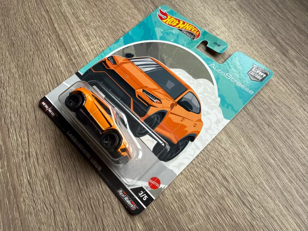 Lamborghini Urus Hot Wheels Premium - , namai ir interjeras 4
