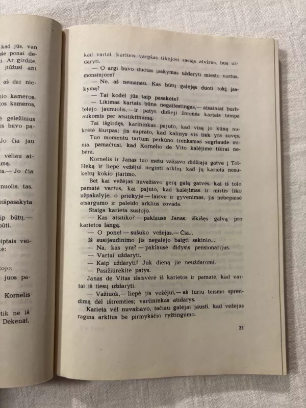 Juodoji tulpė - Aleksandras Diuma, knyga 4