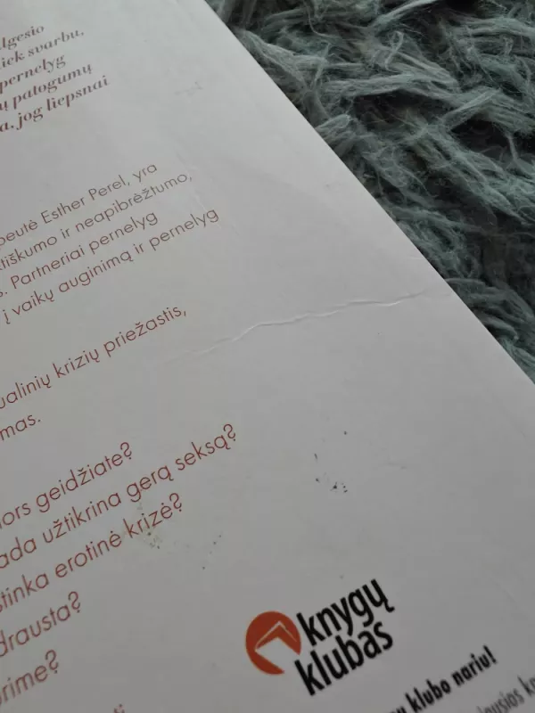Tarp kasdienybės ir geismo.  Kaip išsaugoti aistrą ilgalaikiuose santykiuose - ESTHER PEREL, knyga 3