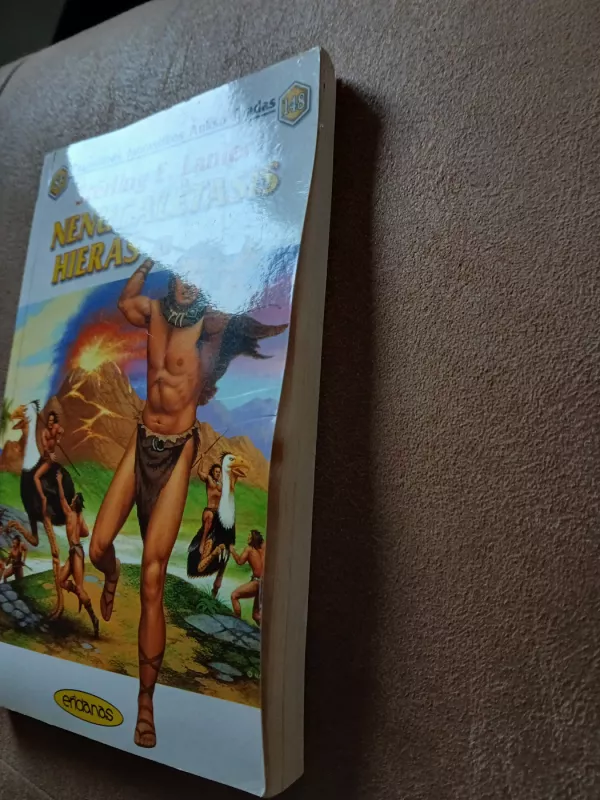 Nenugalėtasis Hieras - Sterling E. Lanier, knyga 4