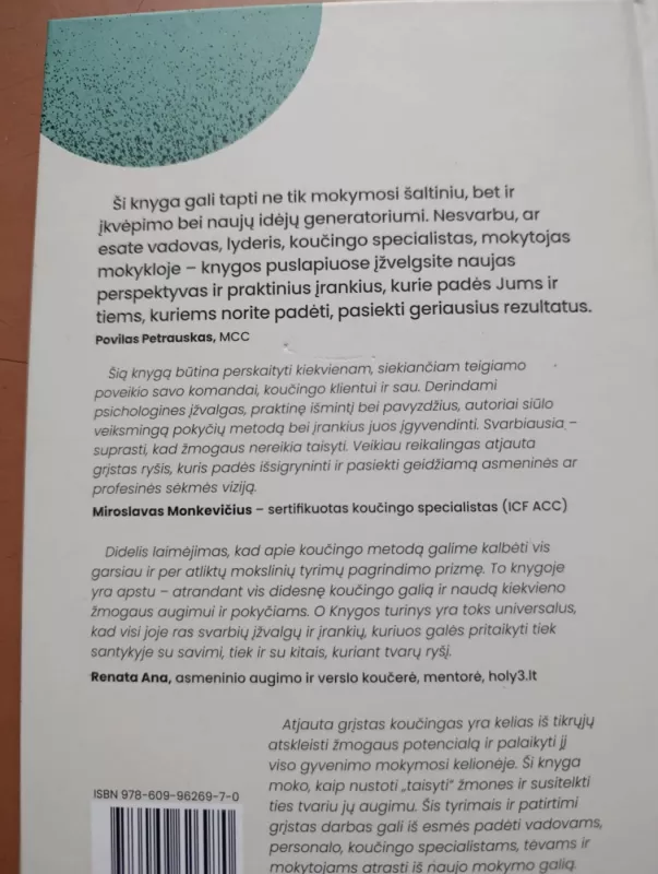 Padedant žmonėms keistis. Atjauta grįstas koučingas, kuris padės mokytis ir augti visą gyvenimą - Autorių grupė, knyga 4