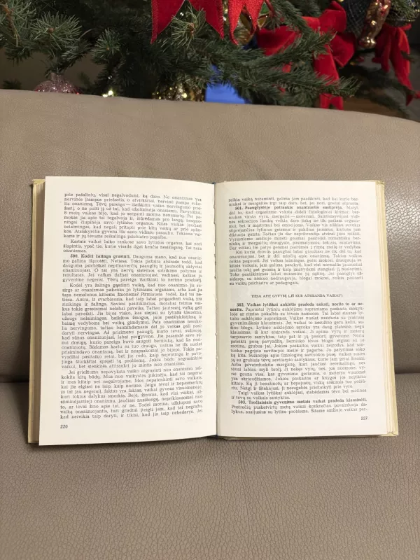 Vaikas ir jo priežiūra - B.Spokas, knyga 3