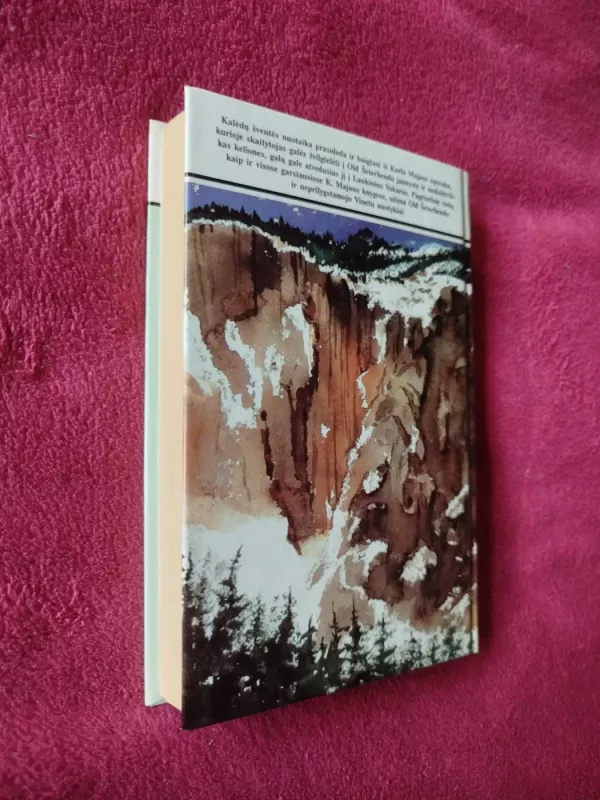 Kalėdos - Karlas Majus, knyga 6