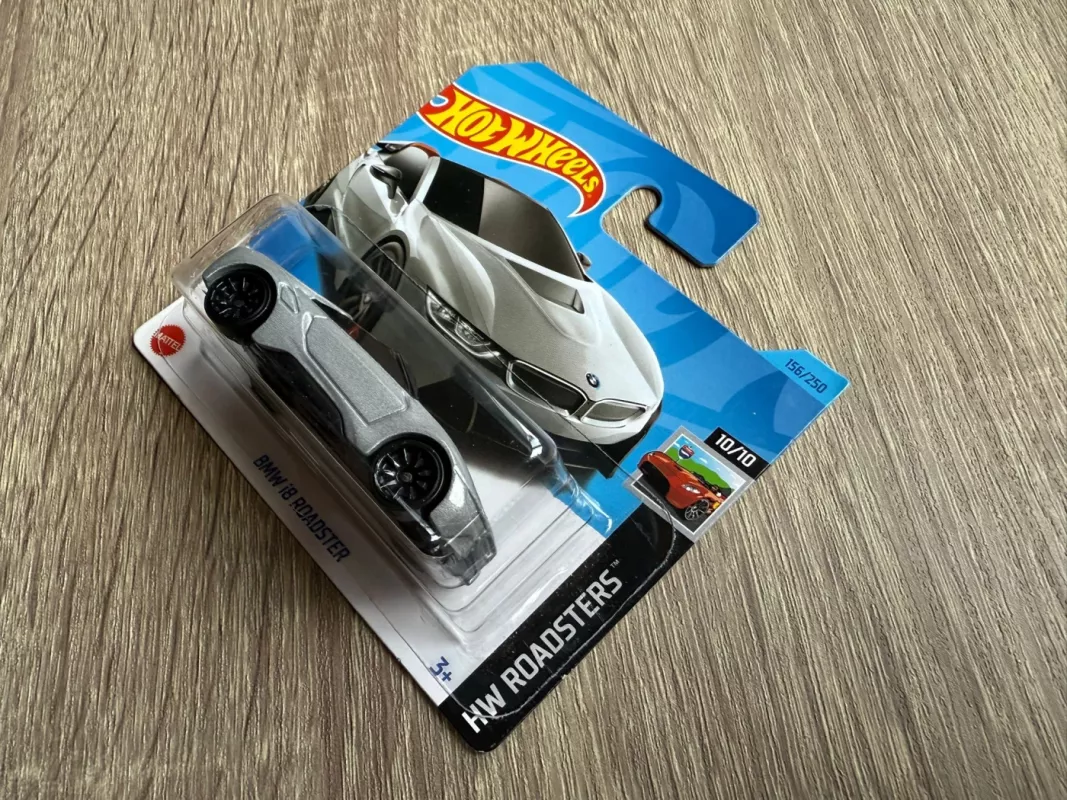 BMW i8 Roadster Hot Wheels - , namai ir interjeras 4