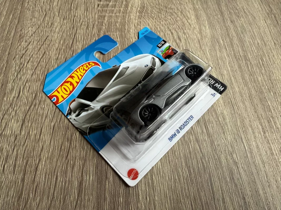 BMW i8 Roadster Hot Wheels - , namai ir interjeras 3