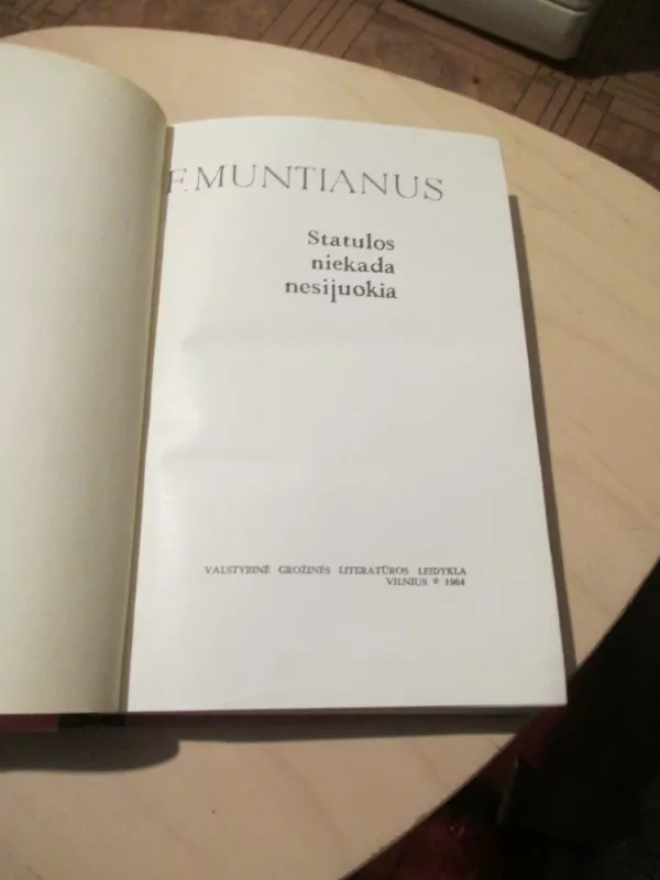 Statulos niekada nesijuokia - Frančiškas Muntianus, knyga 6