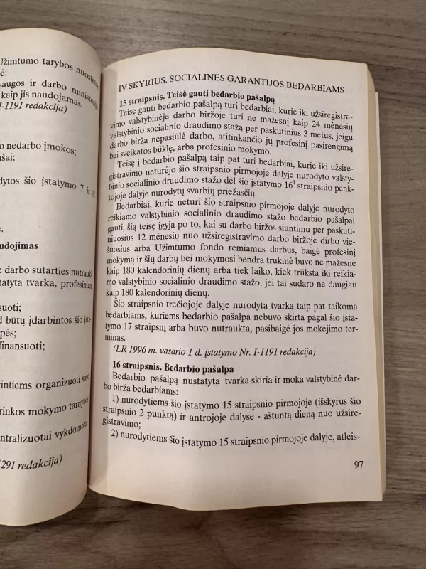 LR įstatymai ir poįstatyminiai aktai darbo klausimais - Autorių Kolektyvas, knyga 4