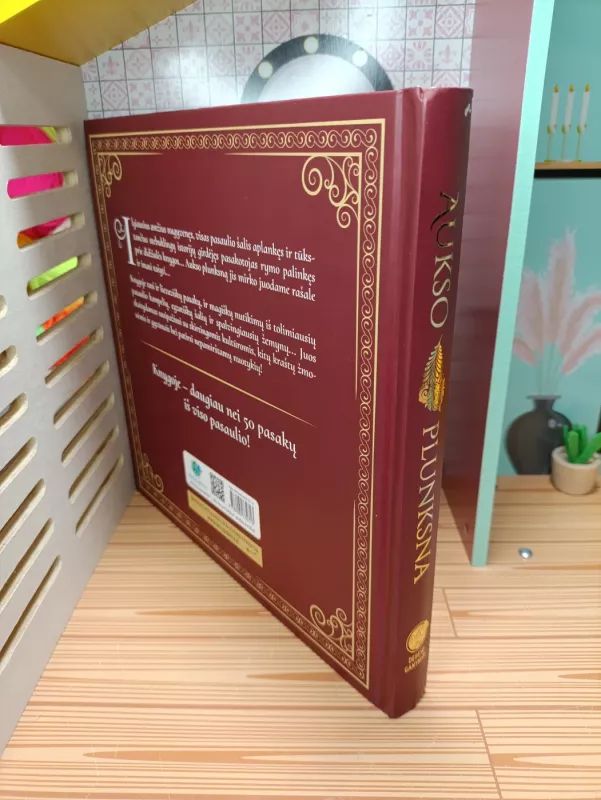 Aukso plunksna. Gražiausios pasaulio pasakos - Eimantė Korytė, knyga 4