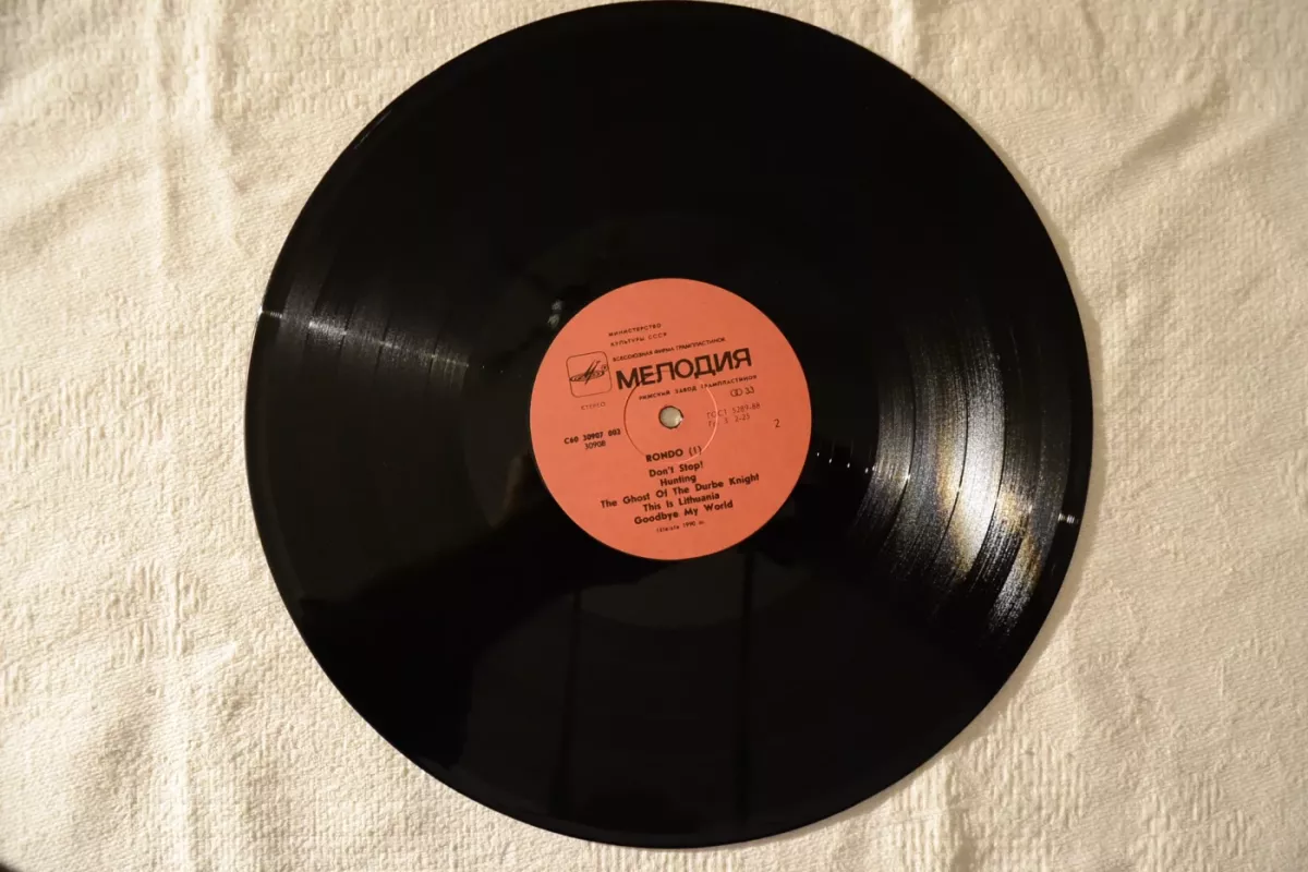 TAU 1 - Rondo, plokštelė 4