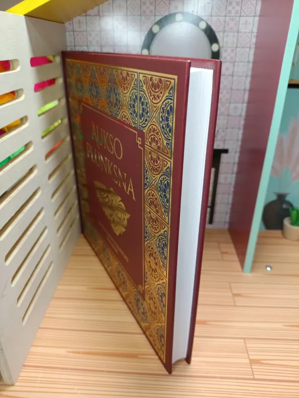 Aukso plunksna. Gražiausios pasaulio pasakos - Eimantė Korytė, knyga 6