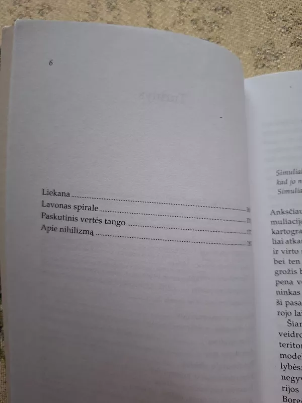Simuliakrai ir simuliacija - Jean Baudrillard, knyga 5