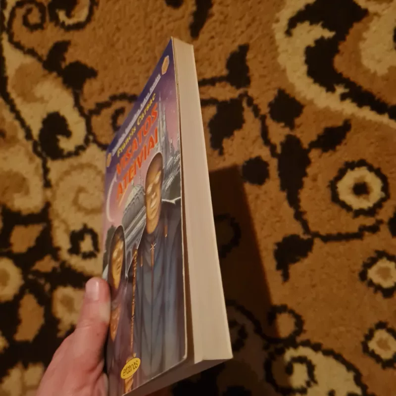 Visatos ateiviai - Francis Carsac, knyga 3