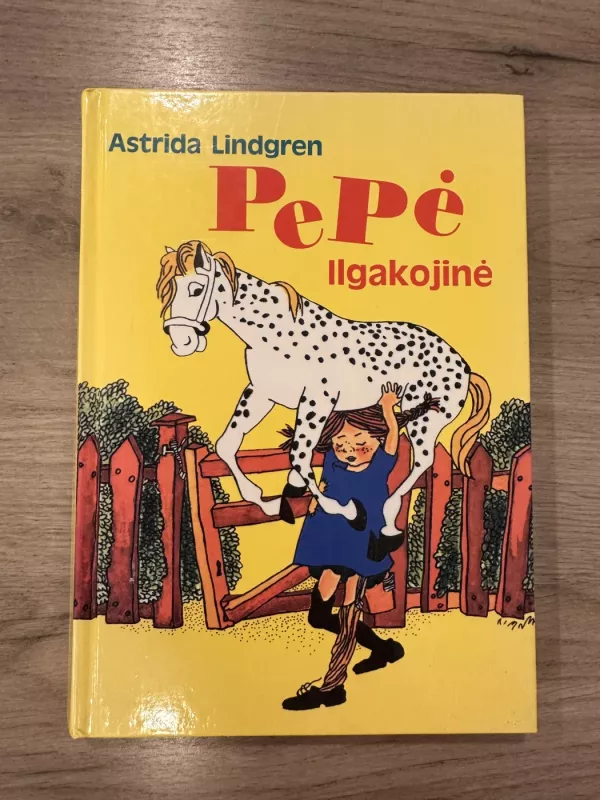 Pepė Ilgakojinė - Astrid Lindgren, knyga 2
