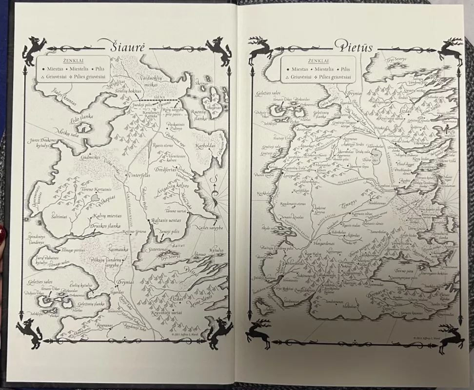 Ledo ir ugnies giesmė (5 knyga). Šokis su drakonais - George R. R. Martin, knyga 5