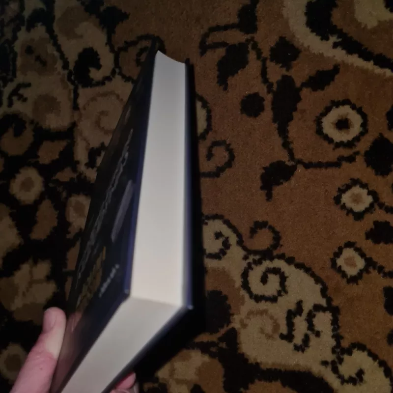 RODŽERIO EKROIDO NUŽUDYMAS - Agatha Christie, knyga 3