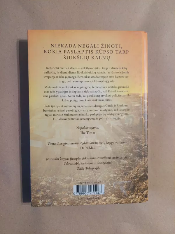 Šiukšlės - Andy Mulligan, knyga 3