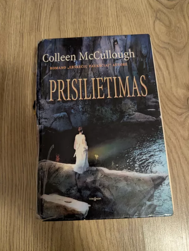 Prisilietimas - Colleen McCullough, knyga 2