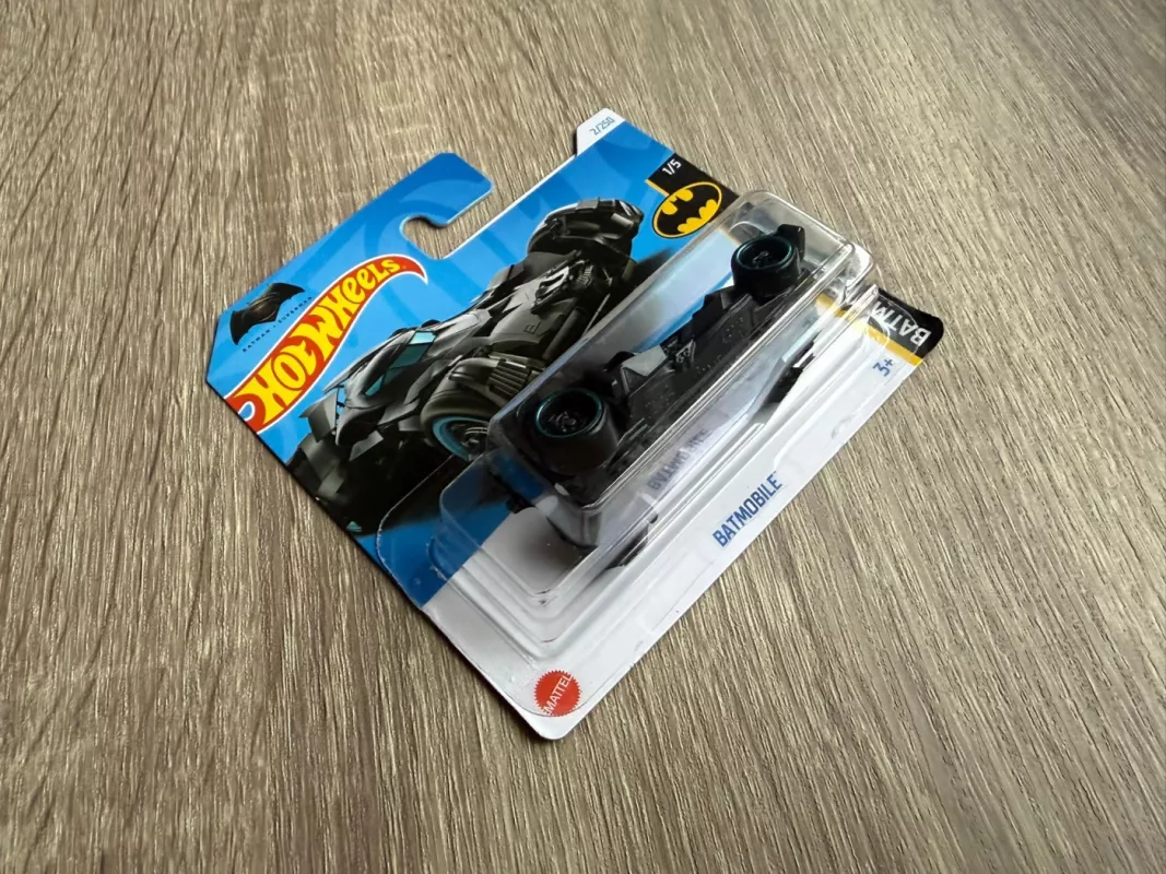 Batmobile The Batman Hot Wheels - , namai ir interjeras 3