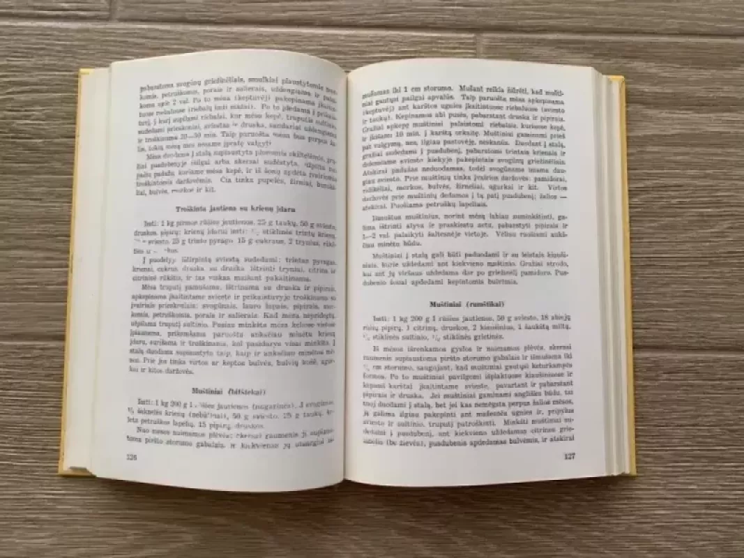 Namų ūkio vadovėlis šeimininkėms - Autorių Kolektyvas, knyga 6