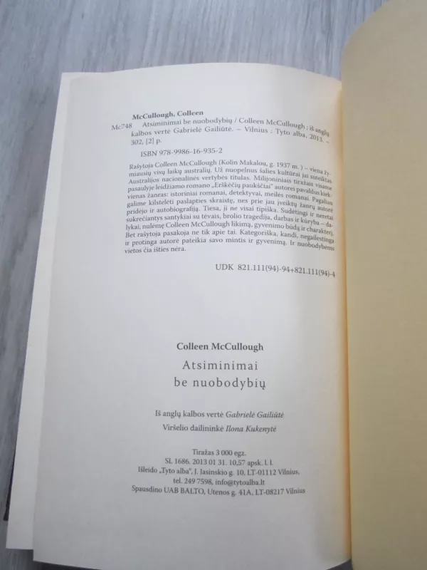 Atsiminimai be nuobodybių - Colleen McCullough, knyga 6