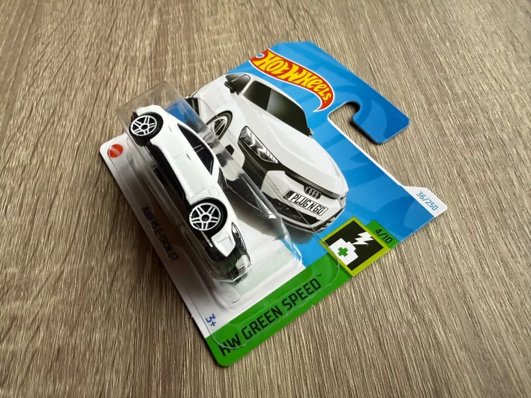 Audi RS E-Tron GT Hot Wheels - , namai ir interjeras 4