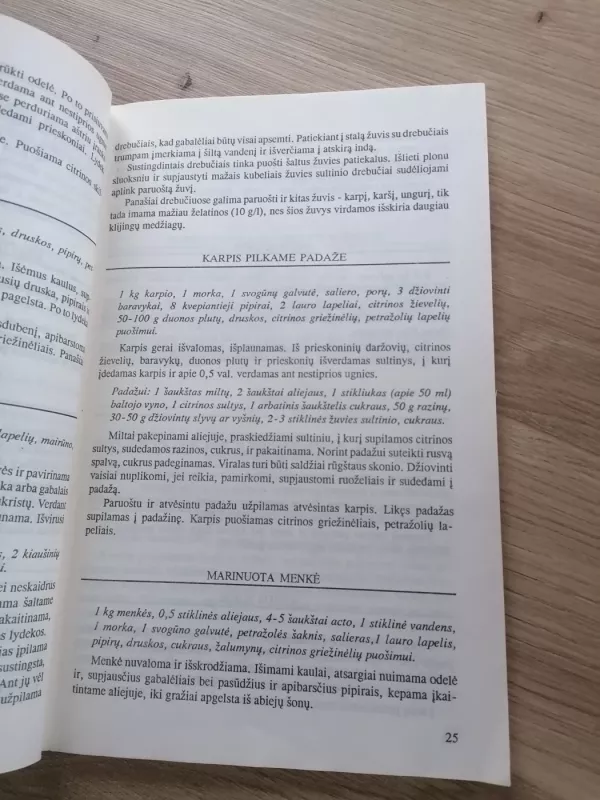 Lietuvių apeiginiai valgiai - R. Ruzgienė, ir kiti , knyga 4