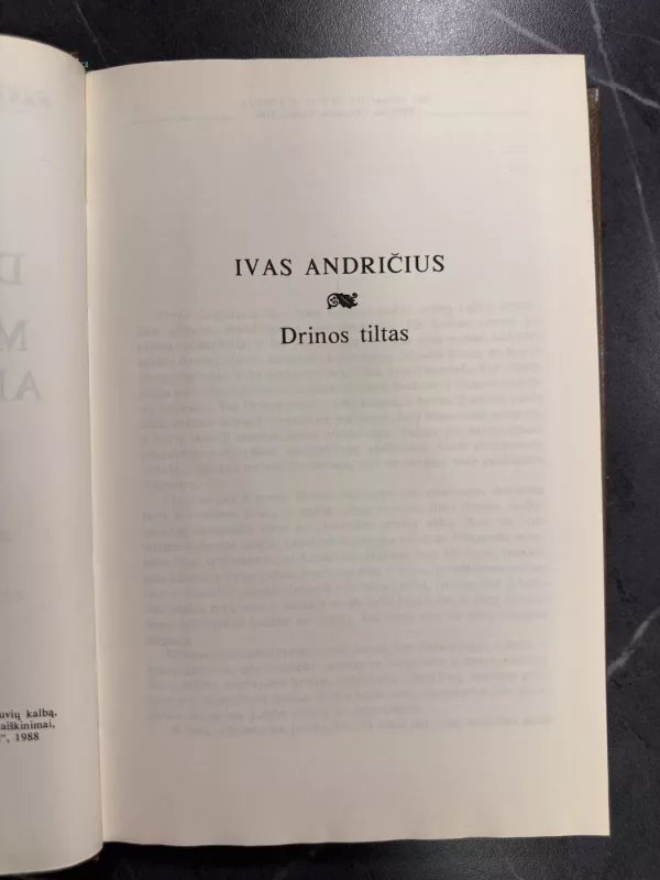 Ivas Andričius "Drinos tiltas", Miroslavas Krleža "Ant proto ribos" - Autorių Kolektyvas, knyga 4