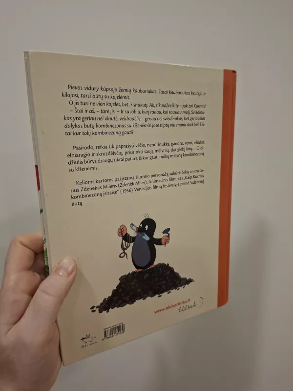 KAIP KURMIS KOMBINEZONĄ ĮSITAISĖ - E. Petiška, knyga 4