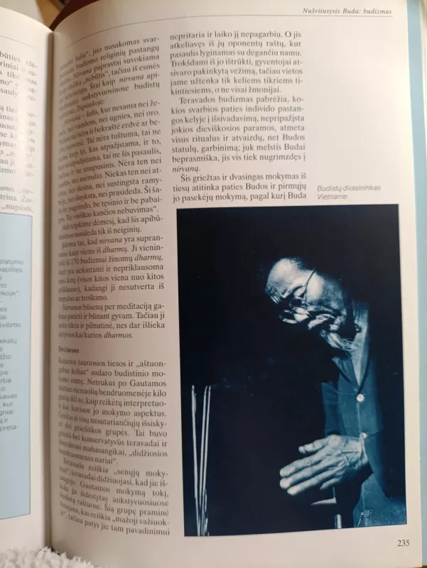 Pasaulio religijos. Populiarus žinynas - Autorių kolektyvas, knyga 5