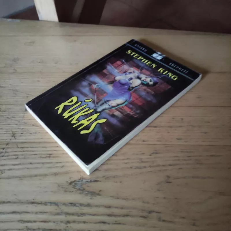 Rūkas - Stephen King, knyga 5