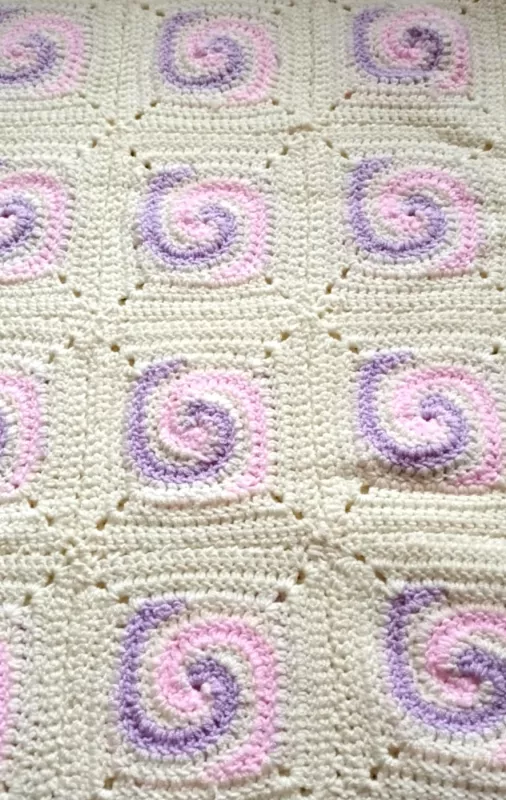 Rankų darbo nertas vaikiškas užklotukas, 115x88cm - , namai ir interjeras 3