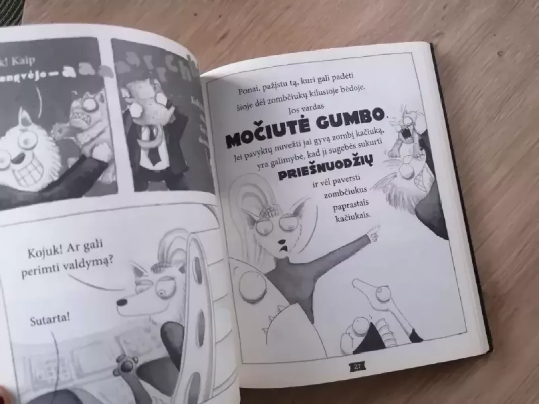 Blogiukai. Zombiai kačiukai puola - Aaron Blabey, knyga 5