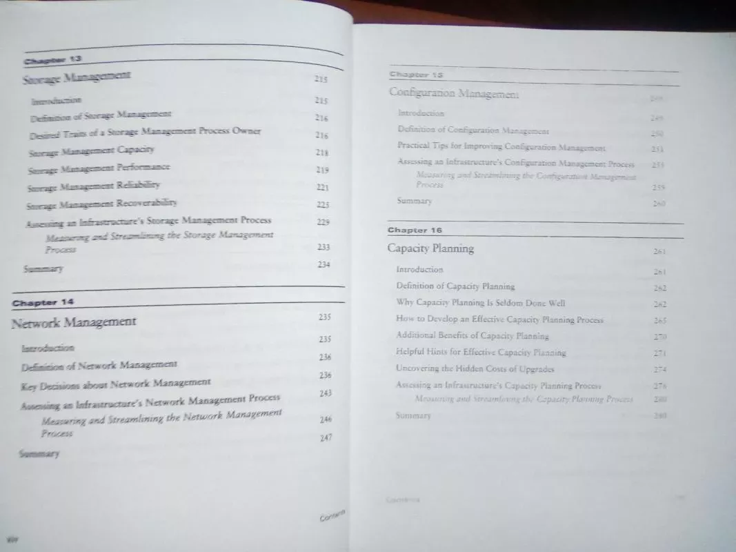 IT systems management Designing, implementing, and managing world-class infrastructures - Rich Schiesser, knyga 5