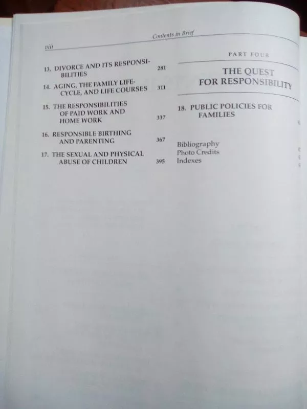 Contemporary families and relationships - reinventing responsibility - John Scanzoni, knyga 5