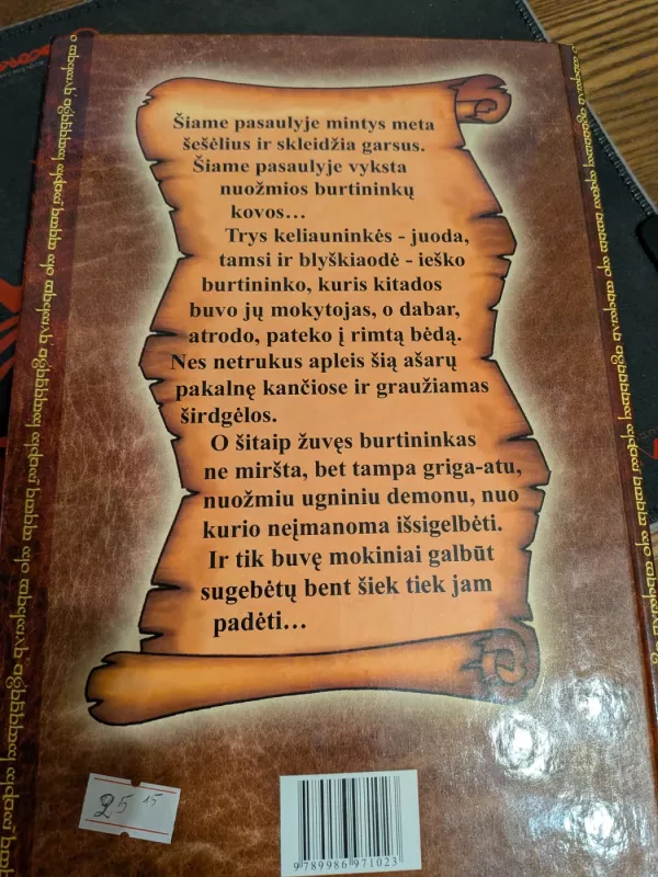 Burtininko mirtis - Peter S. Beagle, knyga 3