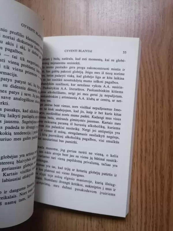 Gyventi blaiviai: kai kurie blaivios gyvensenos metodai, naudojami A.A. narių - Autorių Kolektyvas, knyga 4