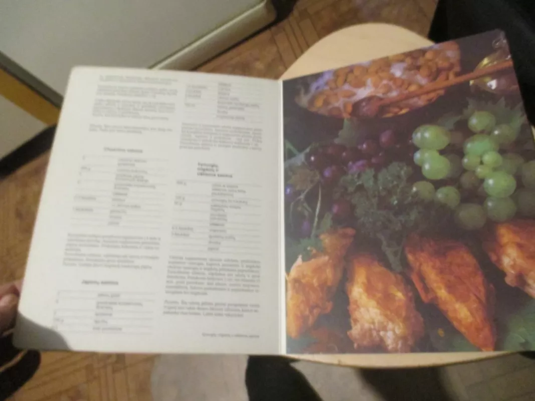 Salotos su vaisiais - Autorių Kolektyvas, knyga 5