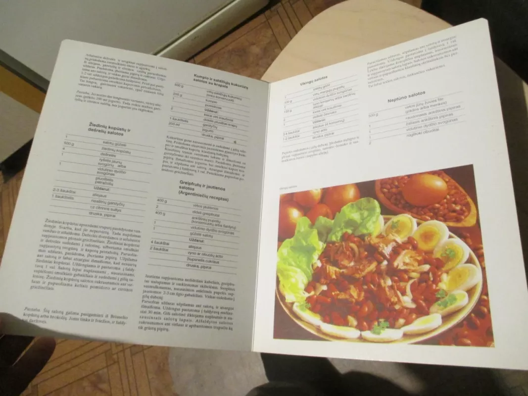 Salotos su mėsa ir žuvimi - Autorių Kolektyvas, knyga 5