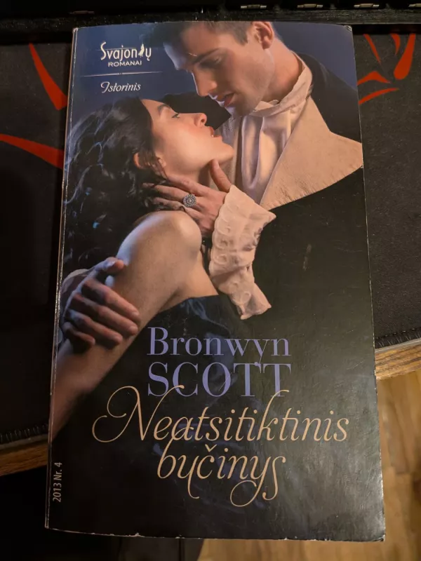 Neatsitiktinis Bučinys - Scott Bronwyn, knyga 2