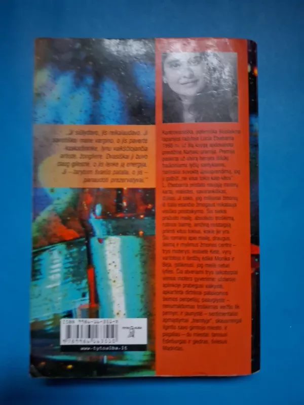 Beatričė ir dangiškieji kūnai - Lucia Etxebarria, knyga 6