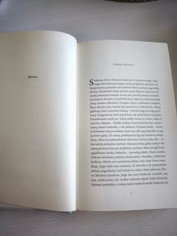 Istorija apie Leoną ir Luizę - Alex Capus, knyga 3